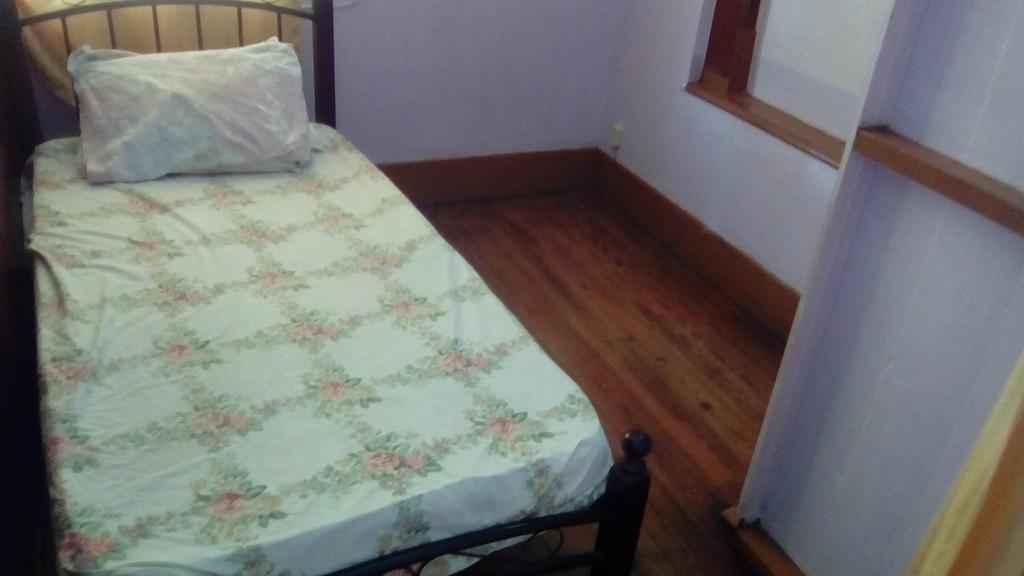 Robert'S Guest House Port of Spain 外观 照片