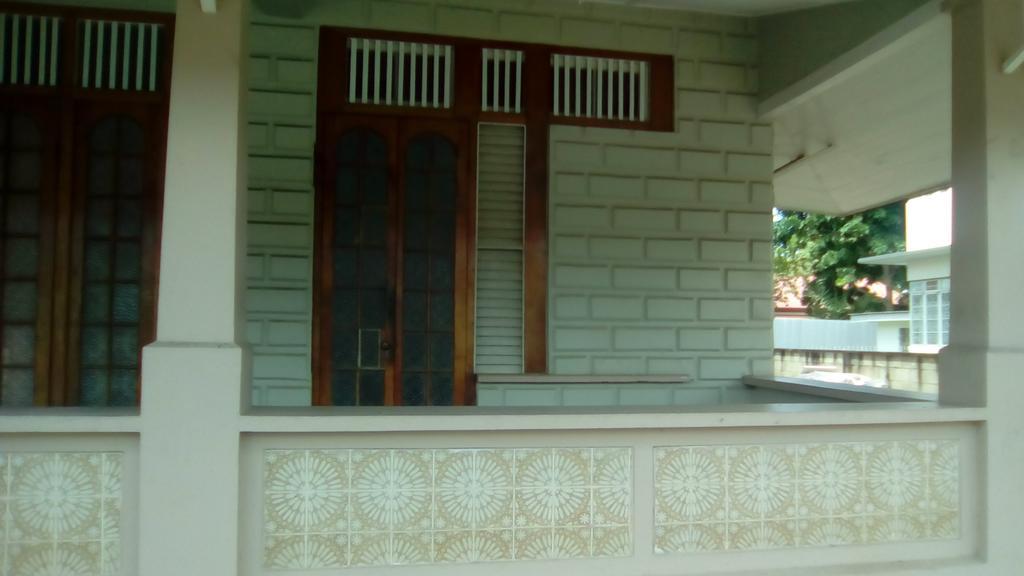 Robert'S Guest House Port of Spain 外观 照片