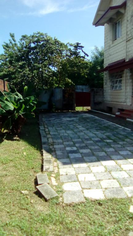 Robert'S Guest House Port of Spain 外观 照片